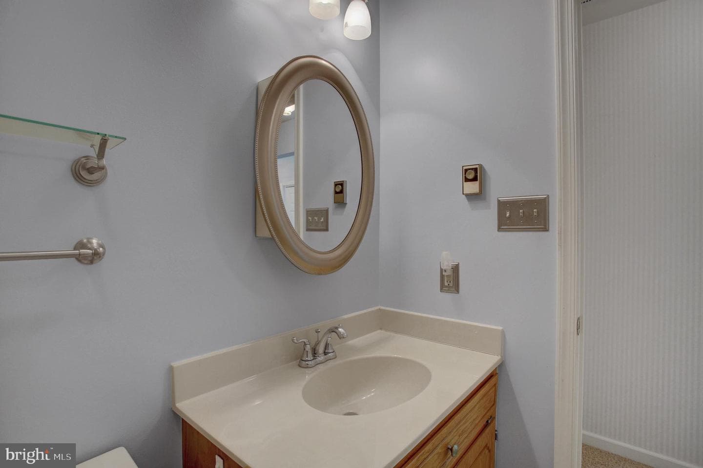 127 Chancellor Drive photo 22