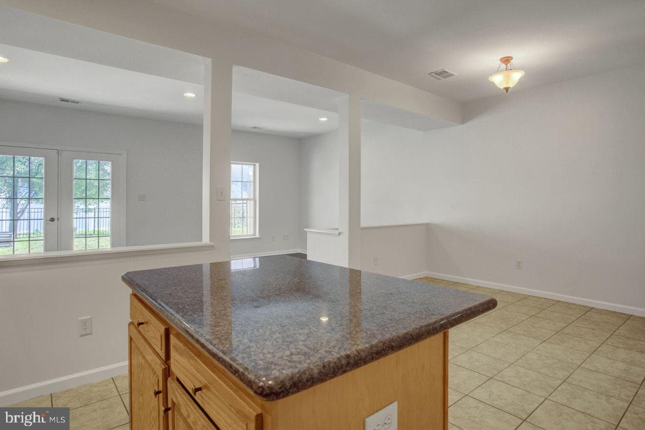 218 Meriweather Drive photo 11