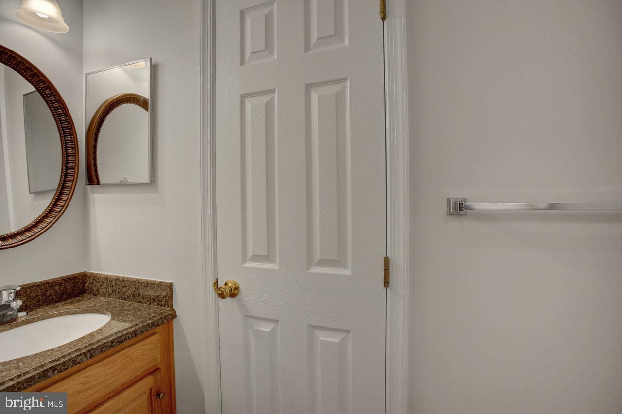 218 Meriweather Drive photo 25