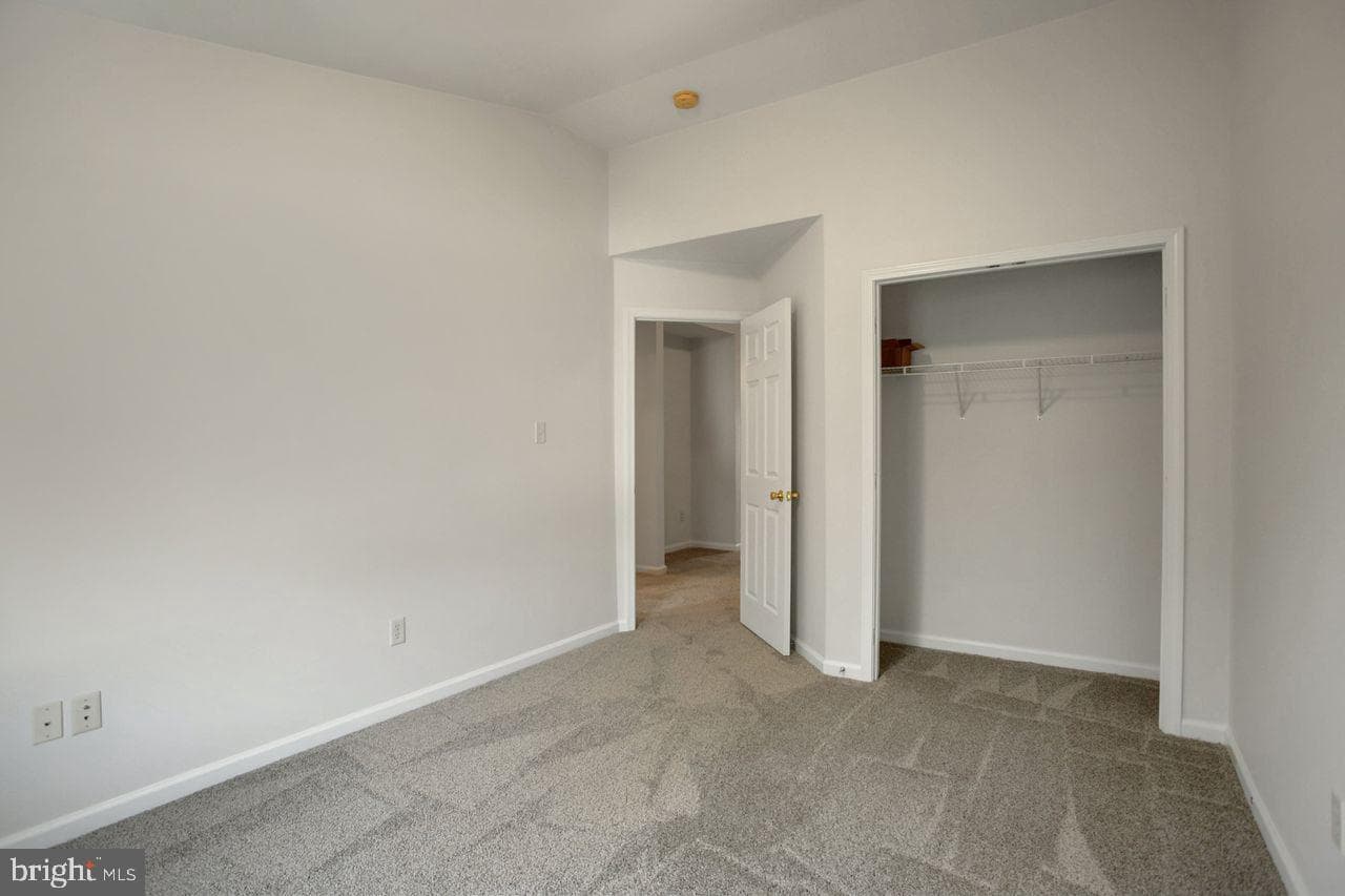 218 Meriweather Drive photo 33