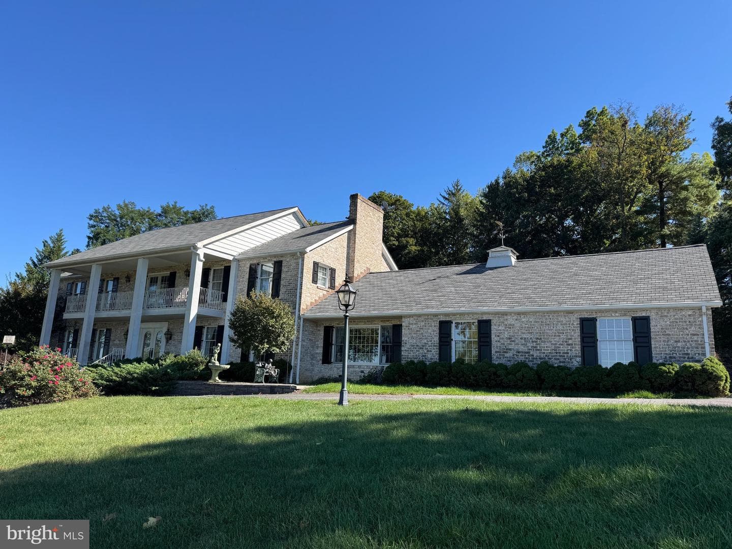 586 Crestwood Drive, Chambersburg