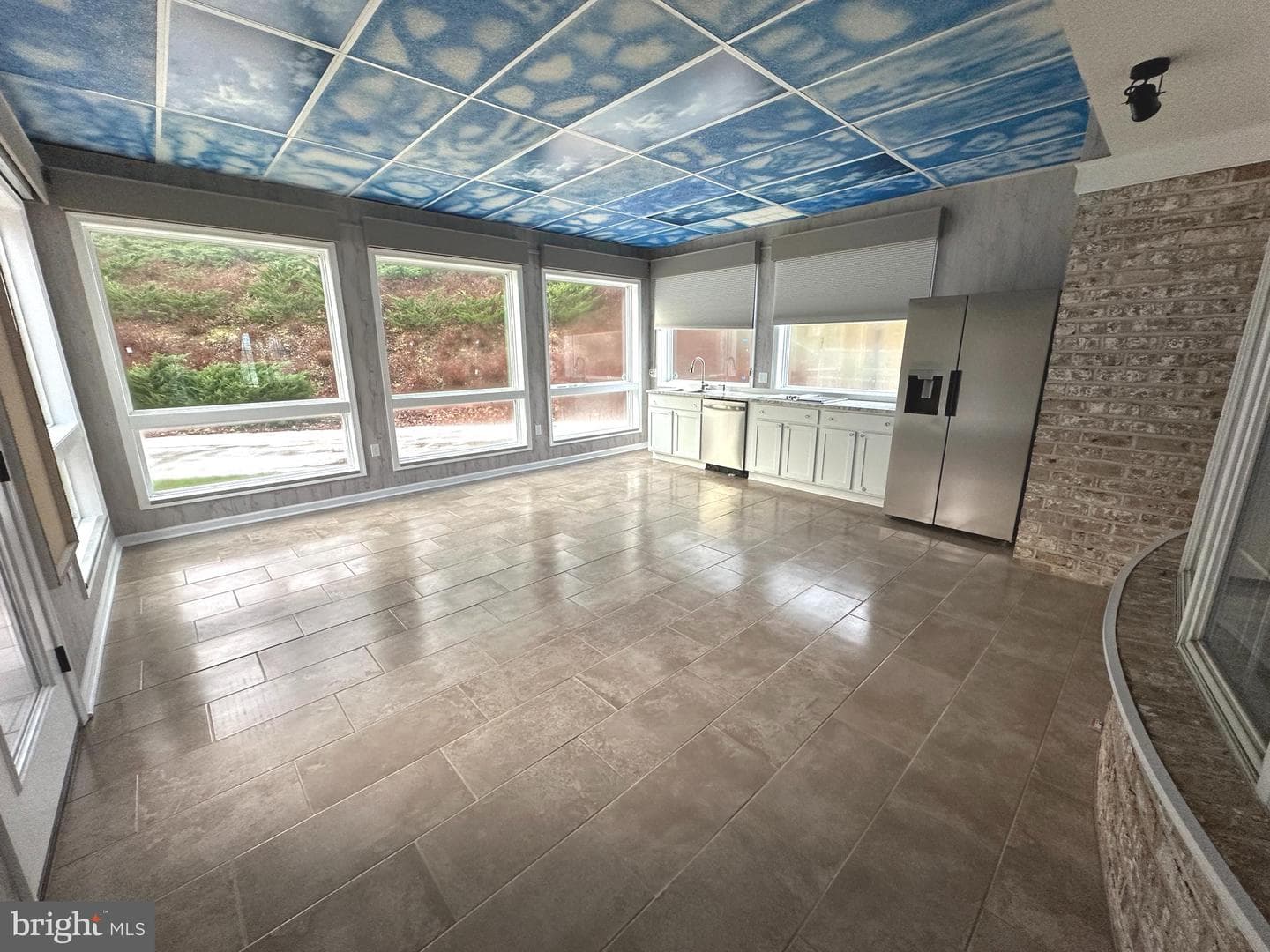 586 Crestwood Drive photo 38