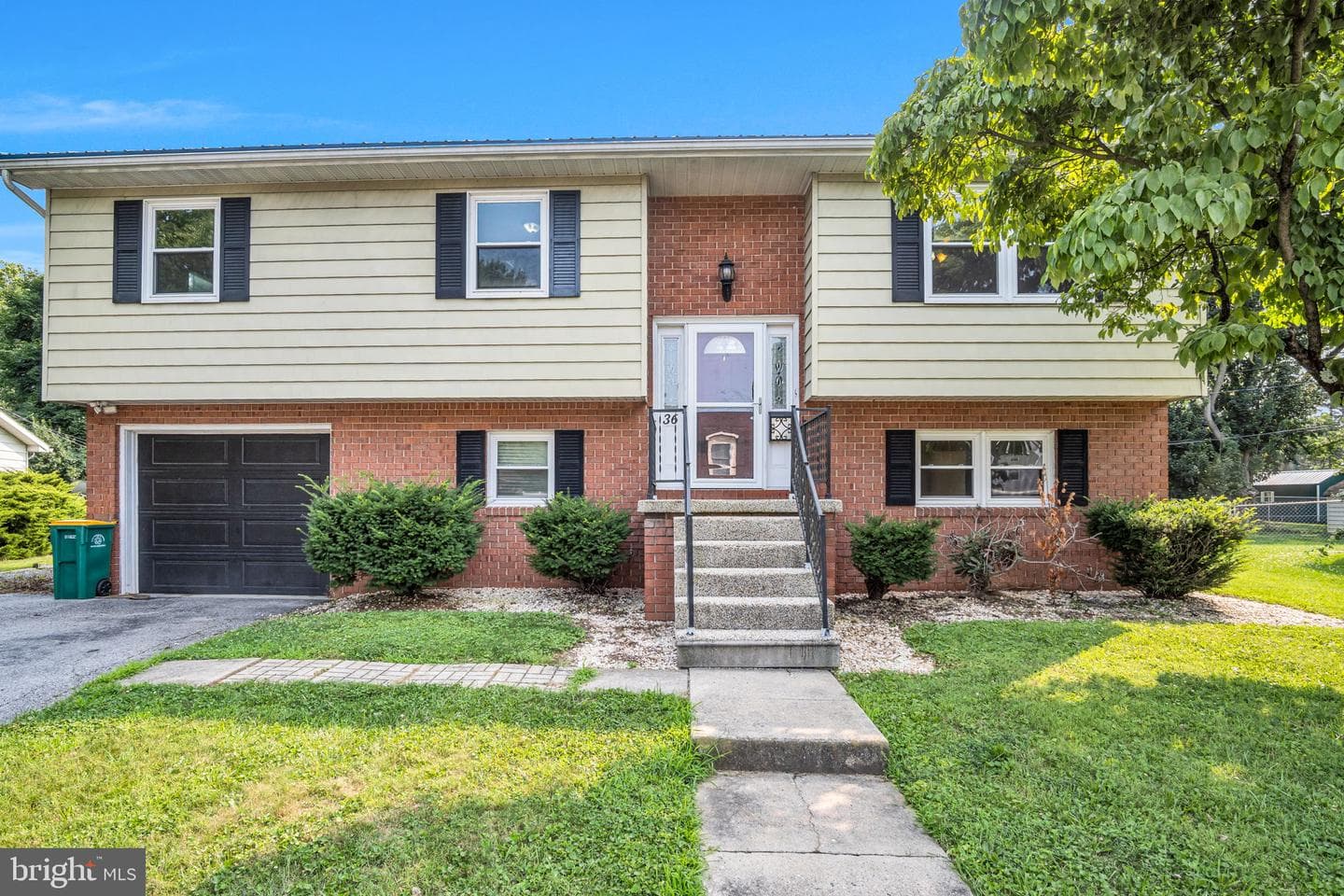 36 Edgelea Drive photo 4