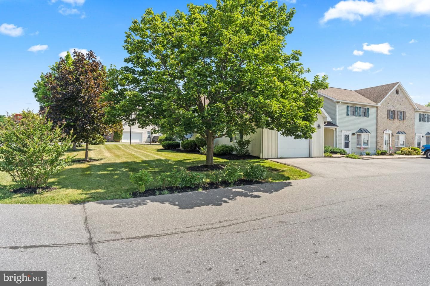 128 Overhill Drive photo 3