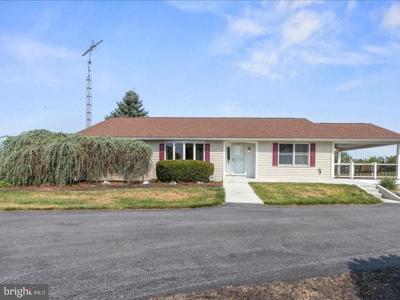 7246 Smith Road photo 1