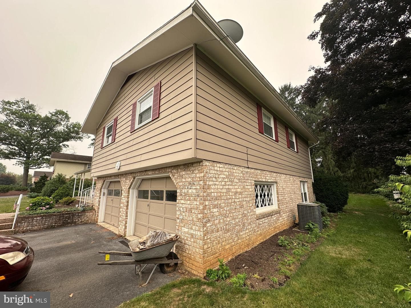 624 Highland Avenue photo 4