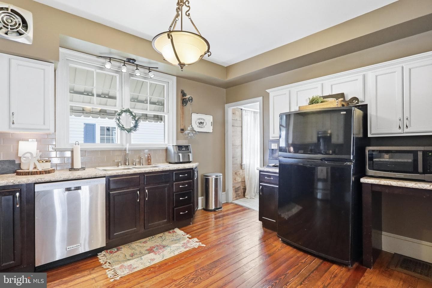 538 E Liberty Street photo 13