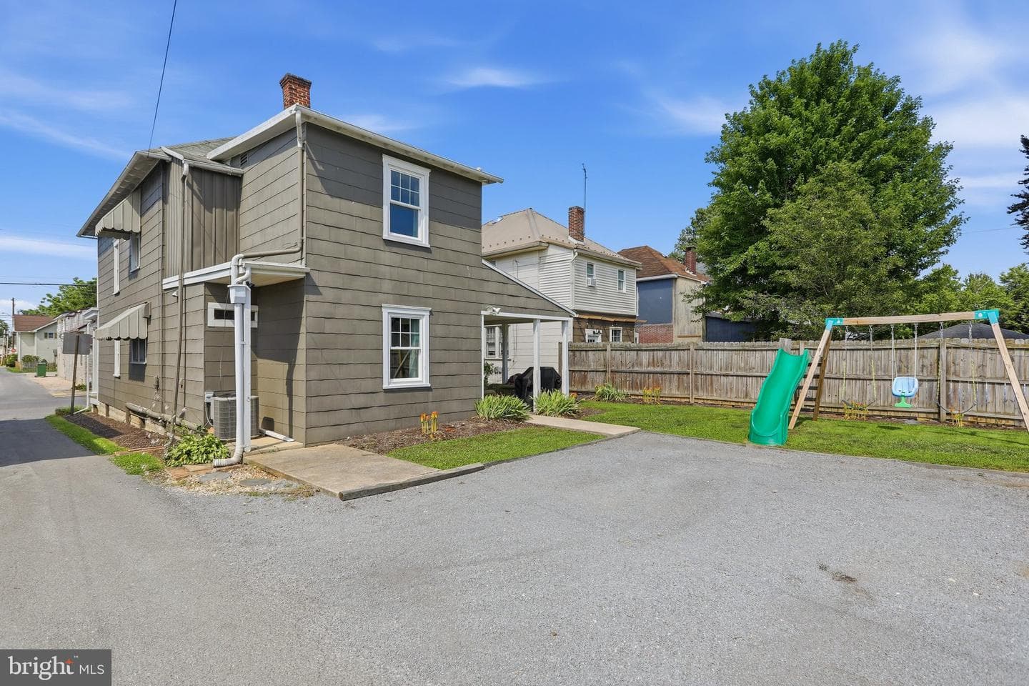 538 E Liberty Street photo 36