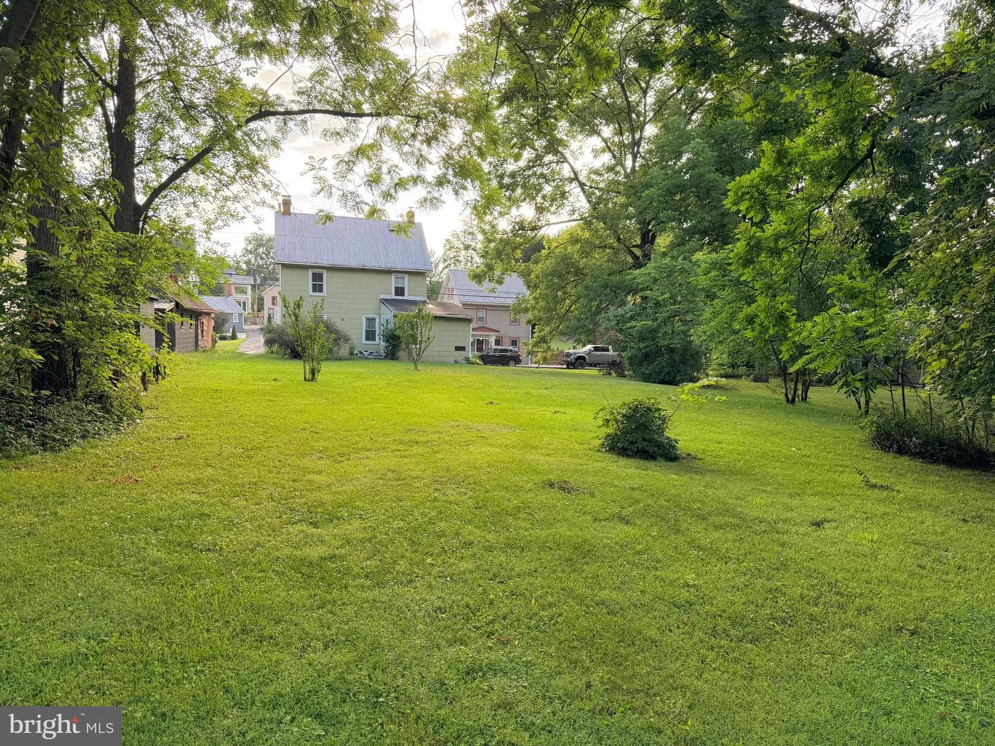 213 S S Fayette Street photo 3