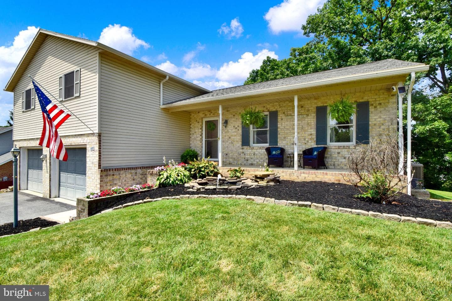 215 Opal Drive, Chambersburg