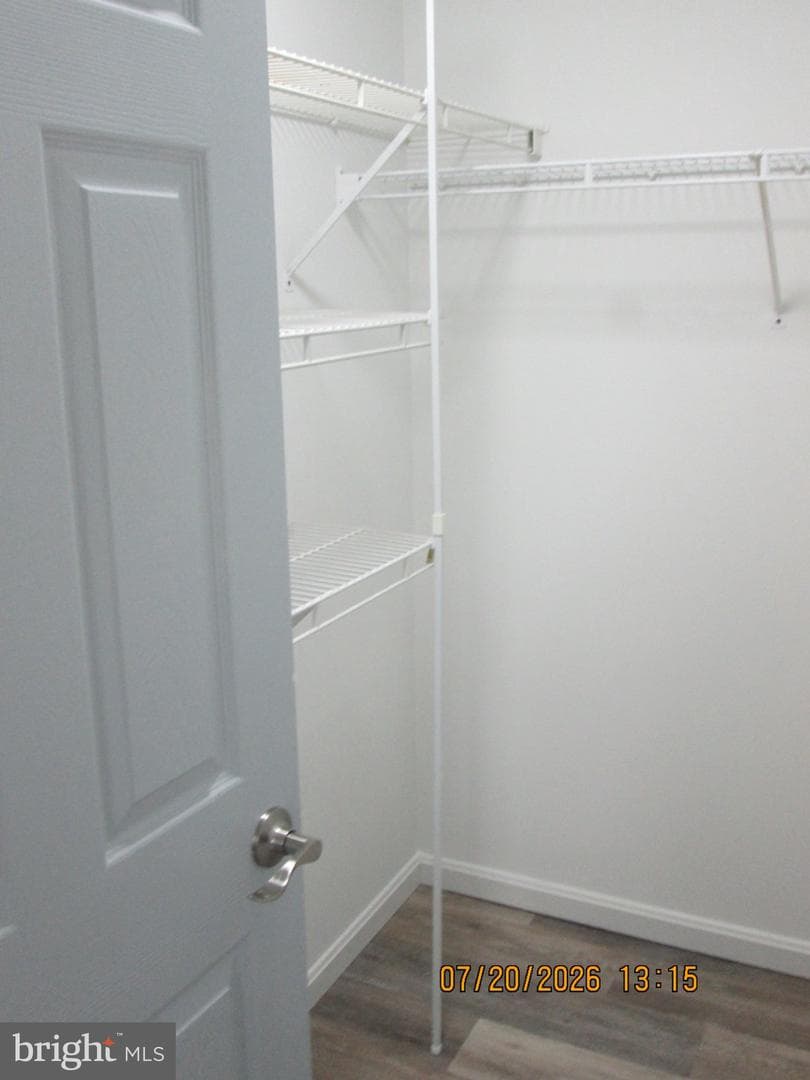 462 Scott Avenue photo 24