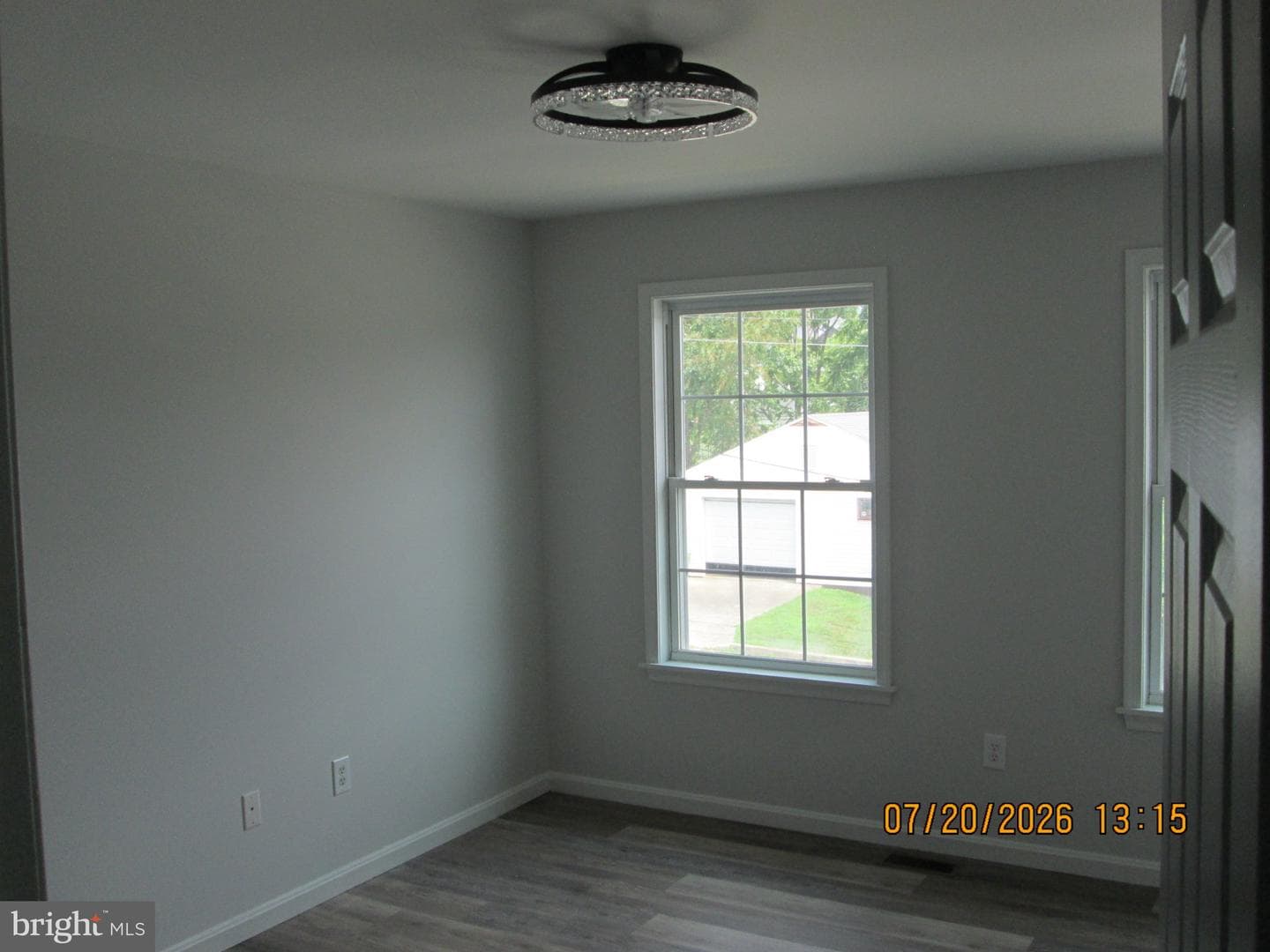 462 Scott Avenue photo 25
