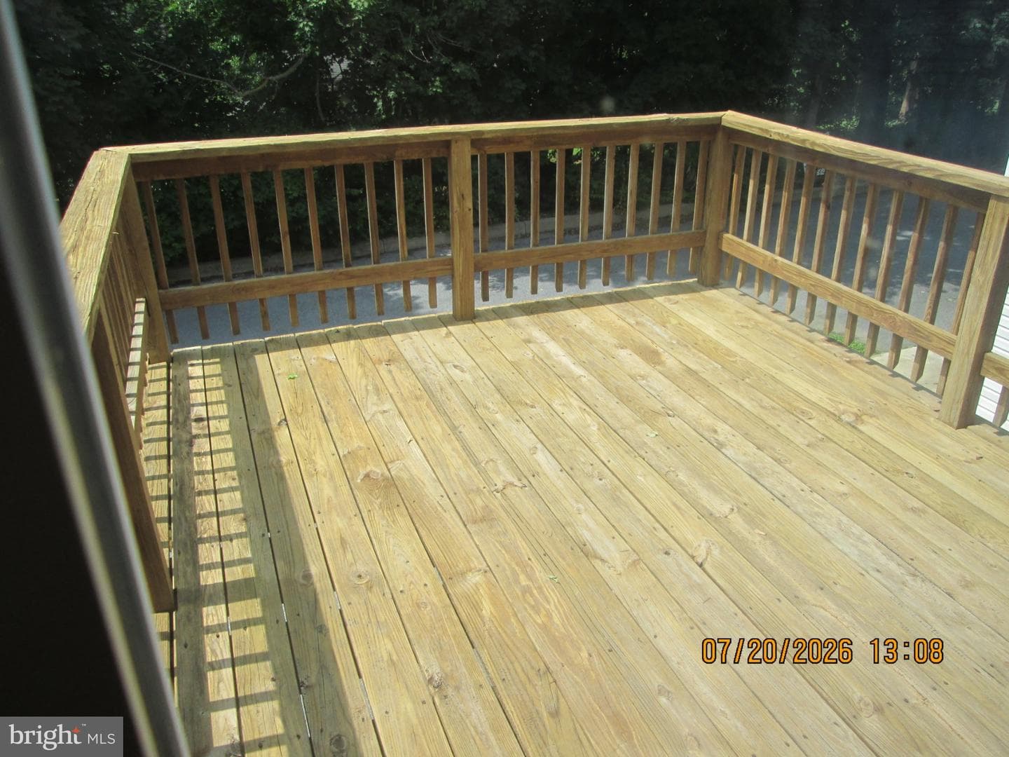 462 Scott Avenue photo 4