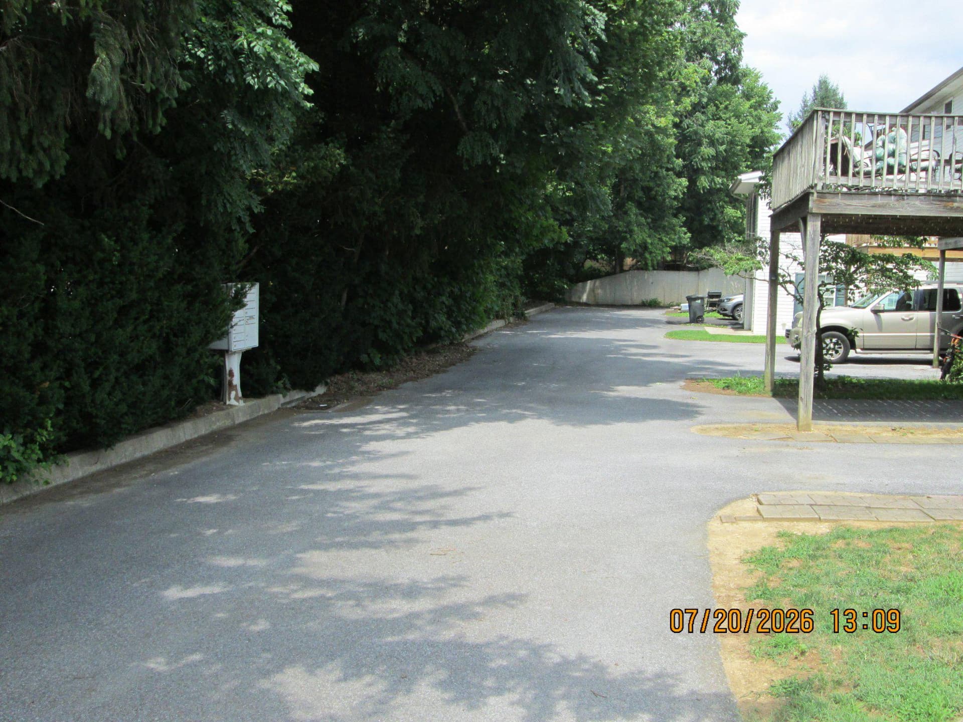 462 Scott Avenue photo 6