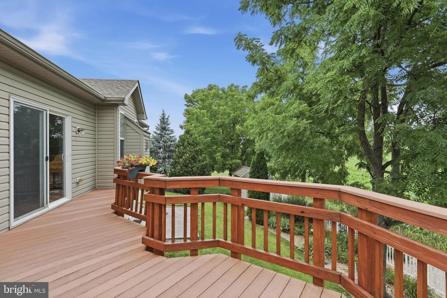 1071 Crestwood Drive photo 14