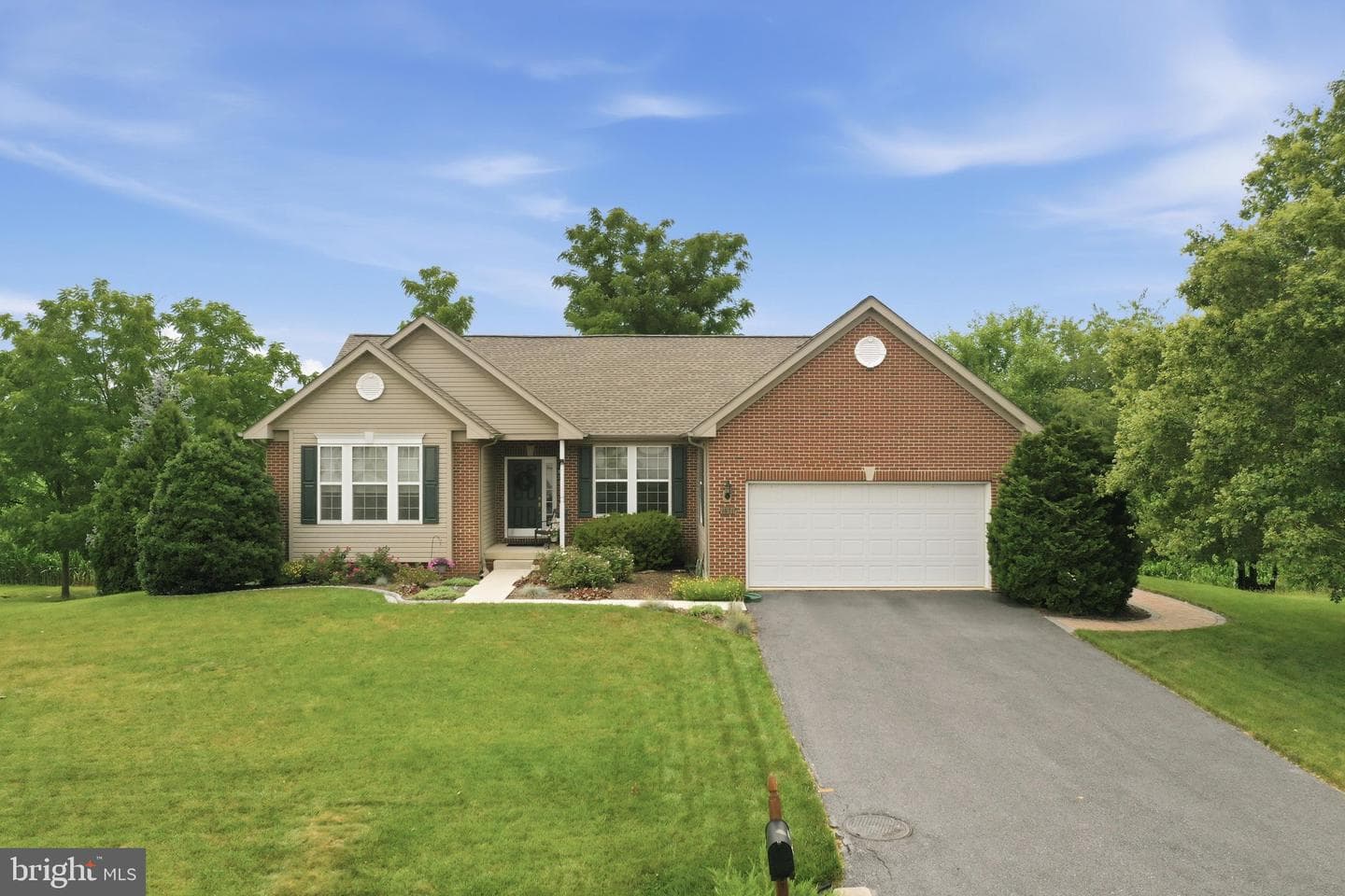1071 Crestwood Drive, Chambersburg