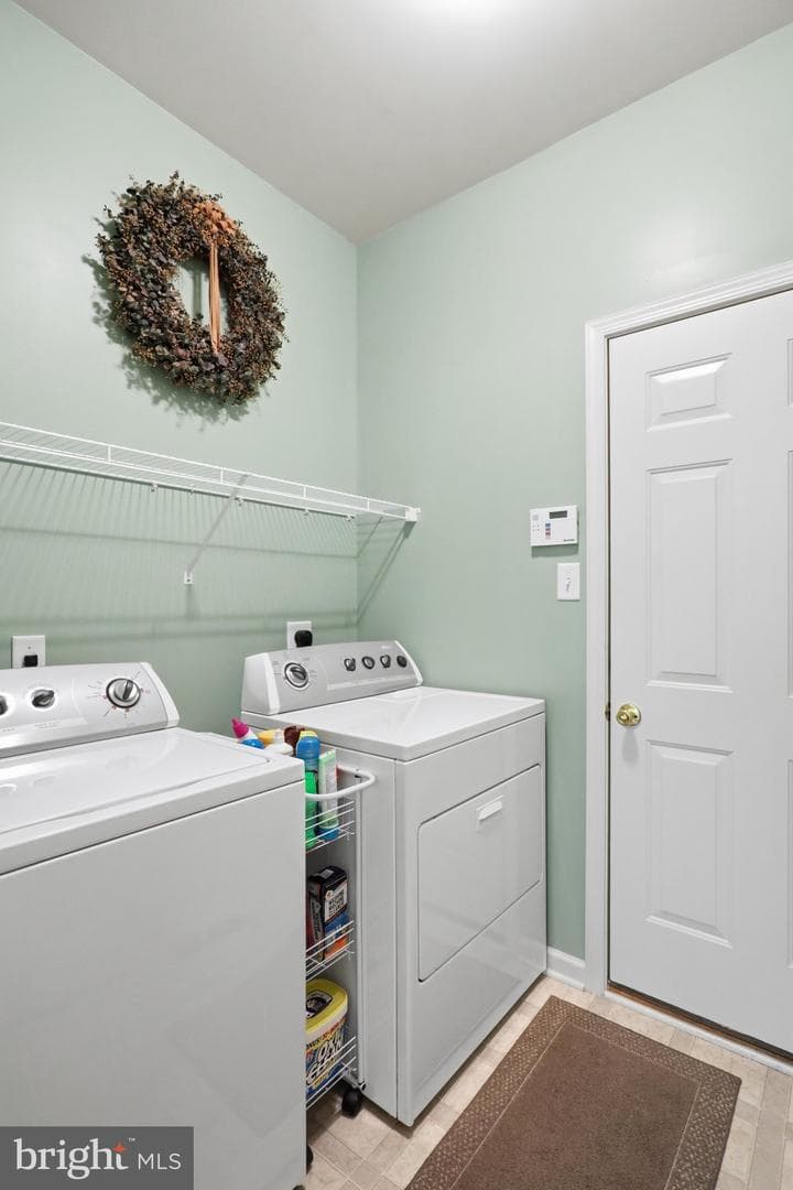 1071 Crestwood Drive photo 24
