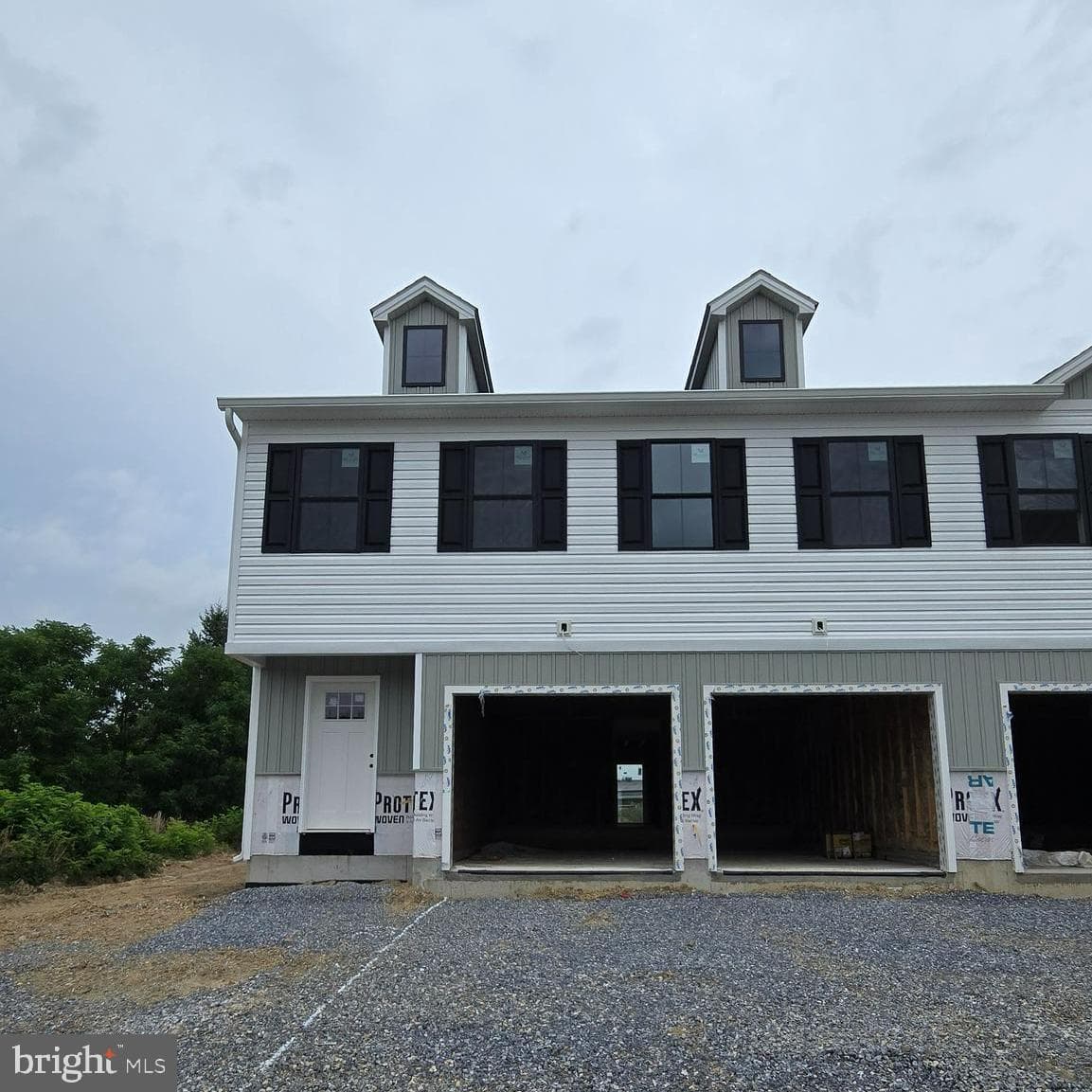 3617 Buchanan Trail W photo 1