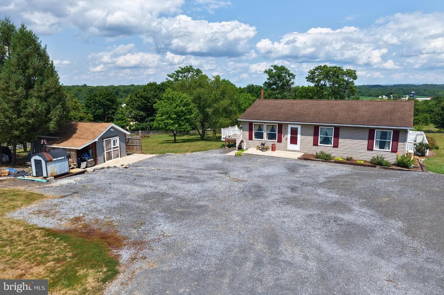 5140 Bino Road photo 4