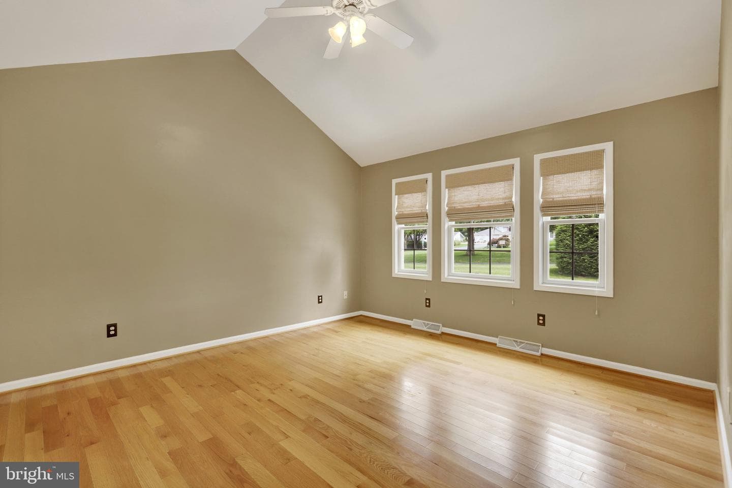 3896 Farmstead Drive photo 14