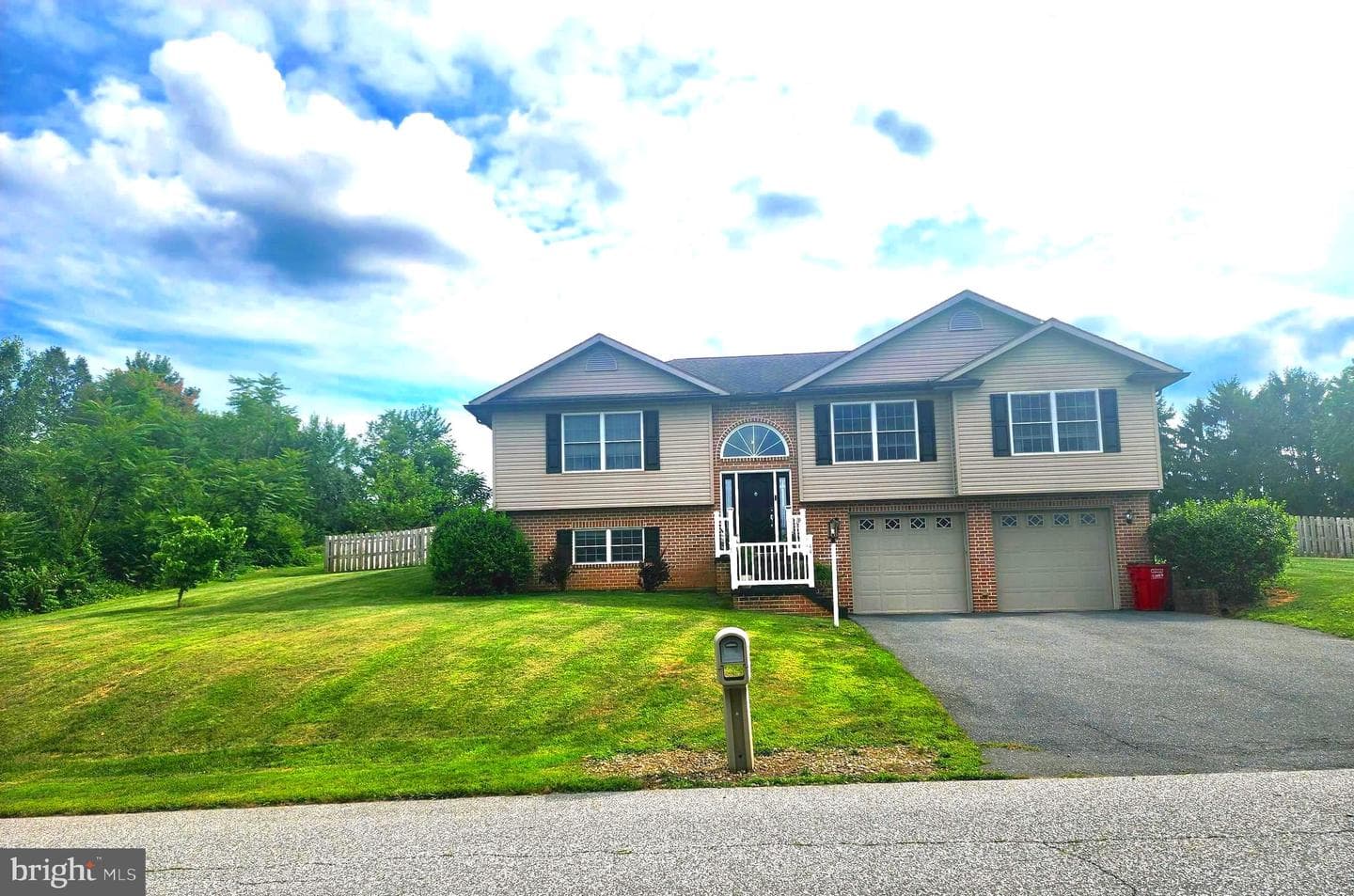 44 Vernon Drive, Chambersburg