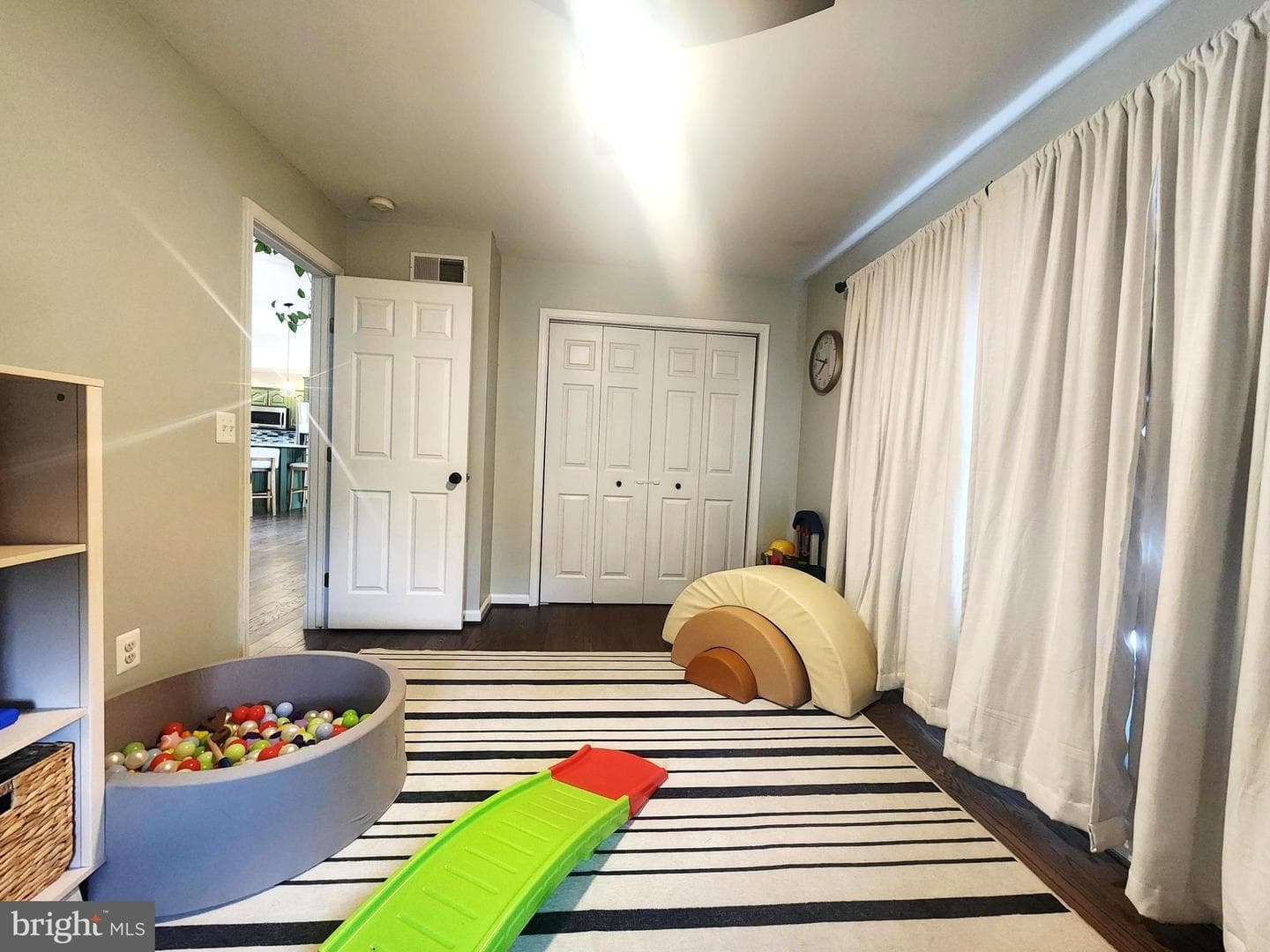 44 Vernon Drive photo 22