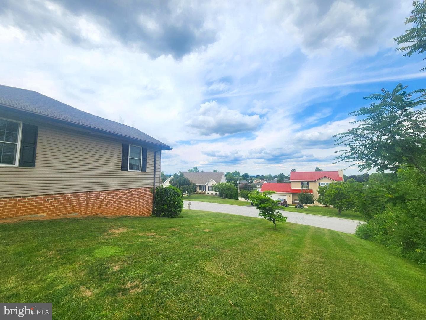 44 Vernon Drive photo 41