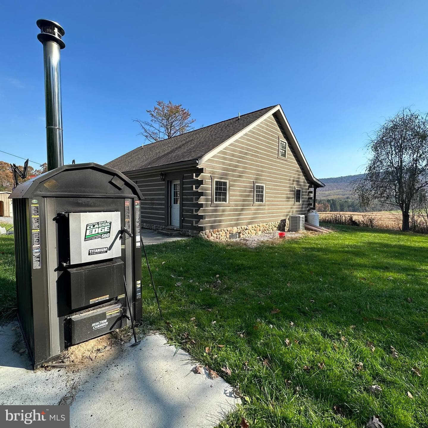 471 Blackberry Lane photo 10