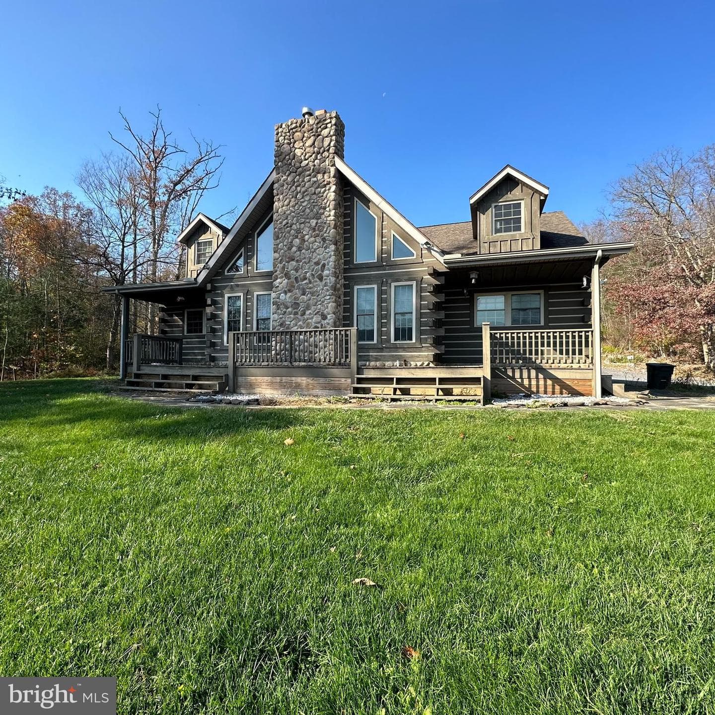 471 Blackberry Lane photo 3