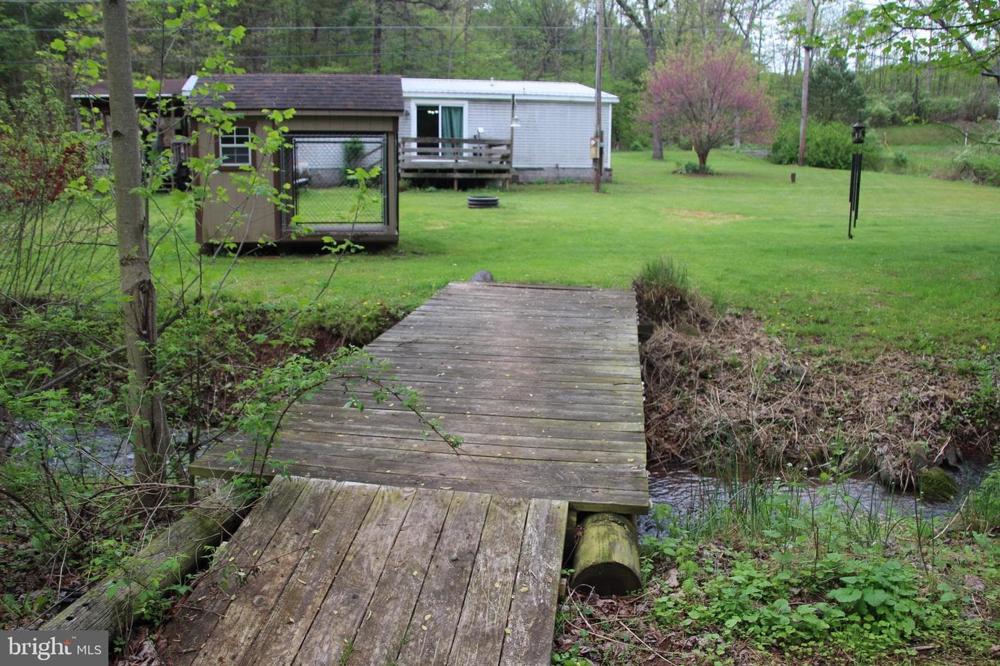 2082 Waterfall Road photo 28