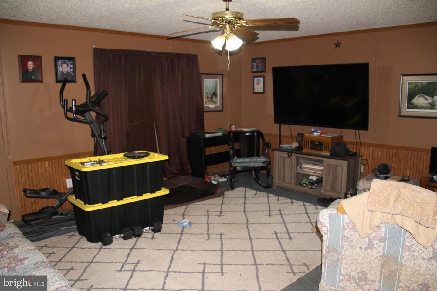 2082 Waterfall Road photo 8
