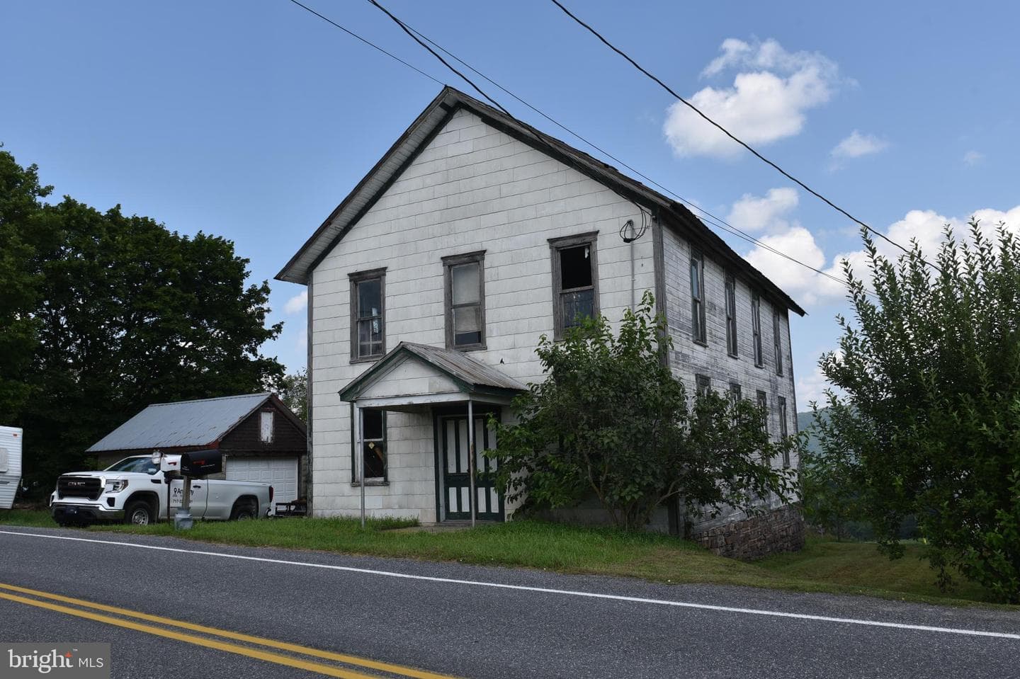 3422 N Clear Ridge Road photo 1
