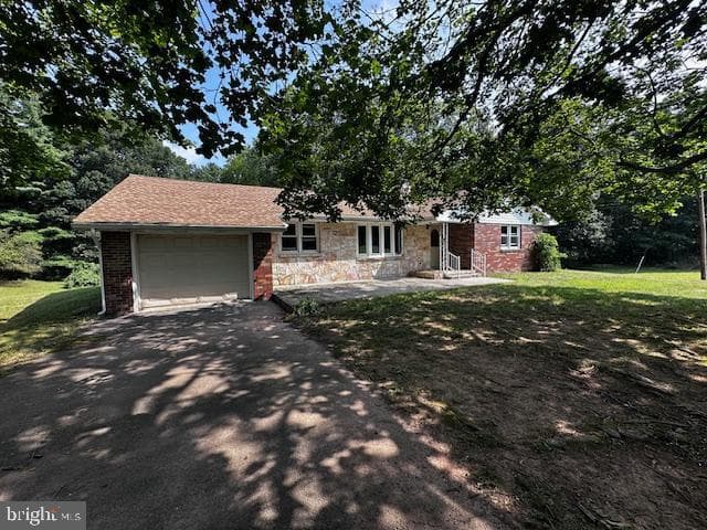 1217 Barton Road, Breezewood