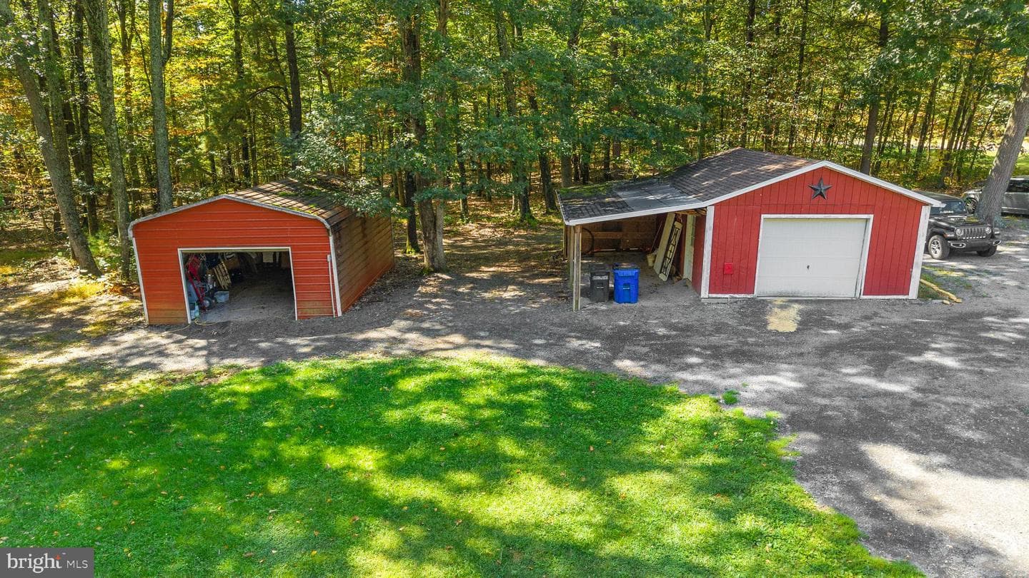 2160 Black Bear Road photo 23