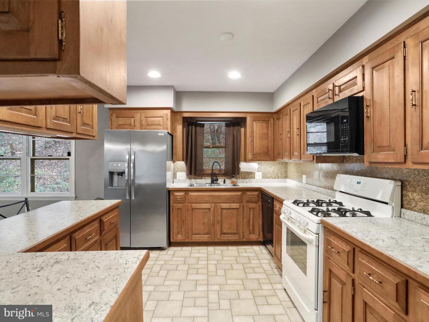 5545 Thompson Road photo 13