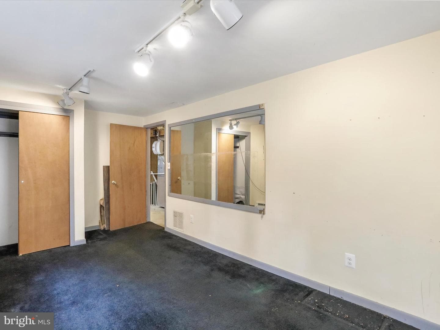 5545 Thompson Road photo 38