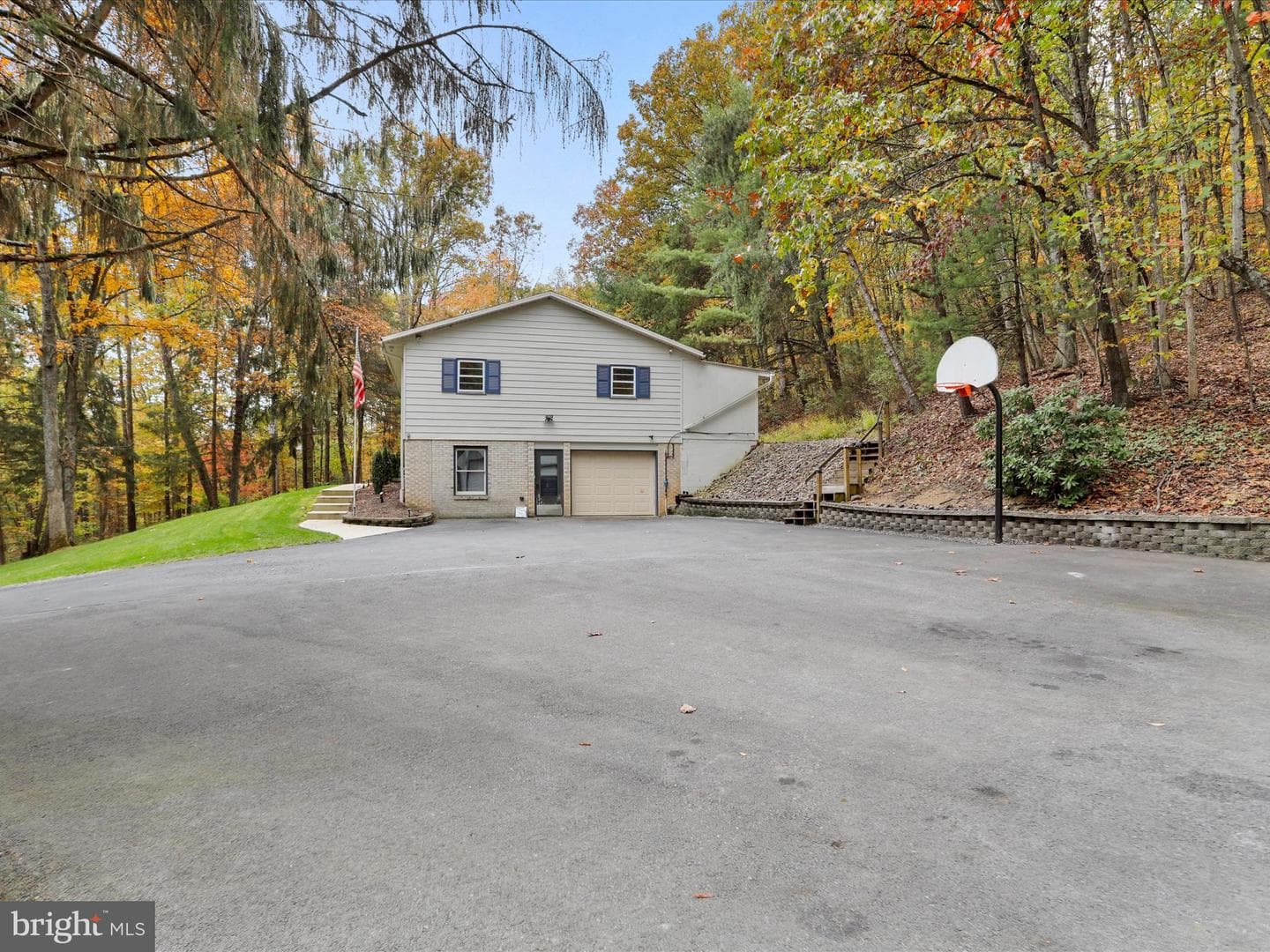 5545 Thompson Road photo 42