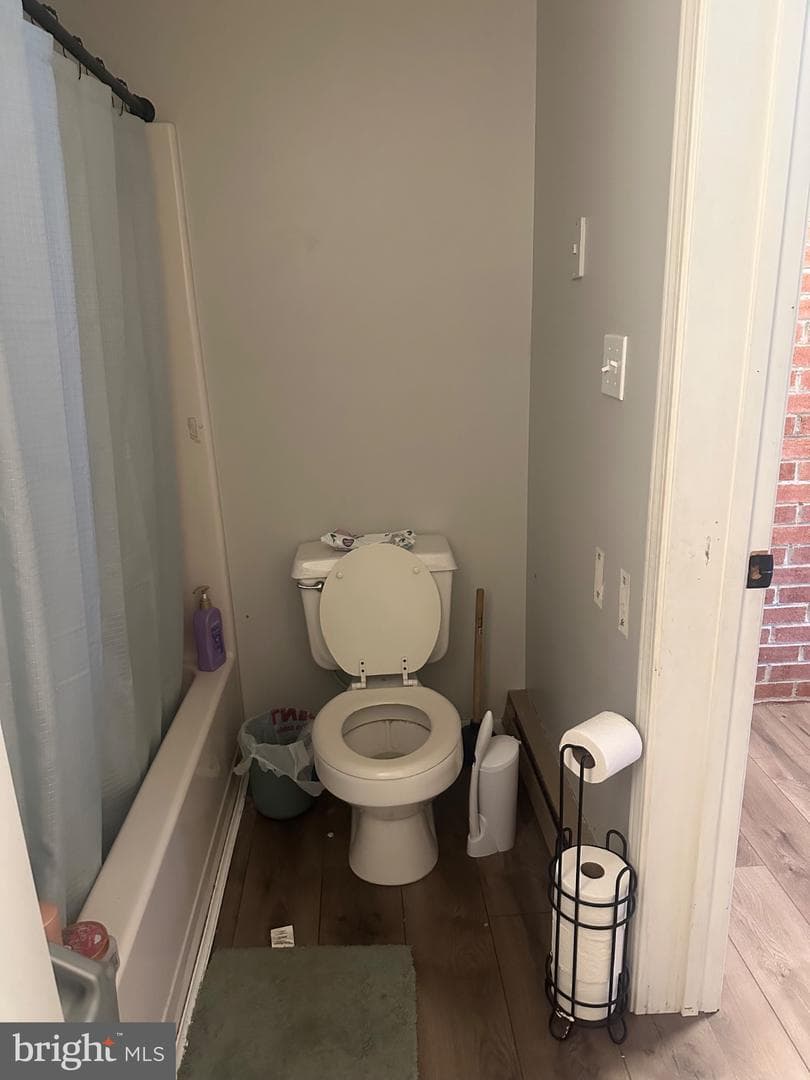649 E Maple Street photo 9