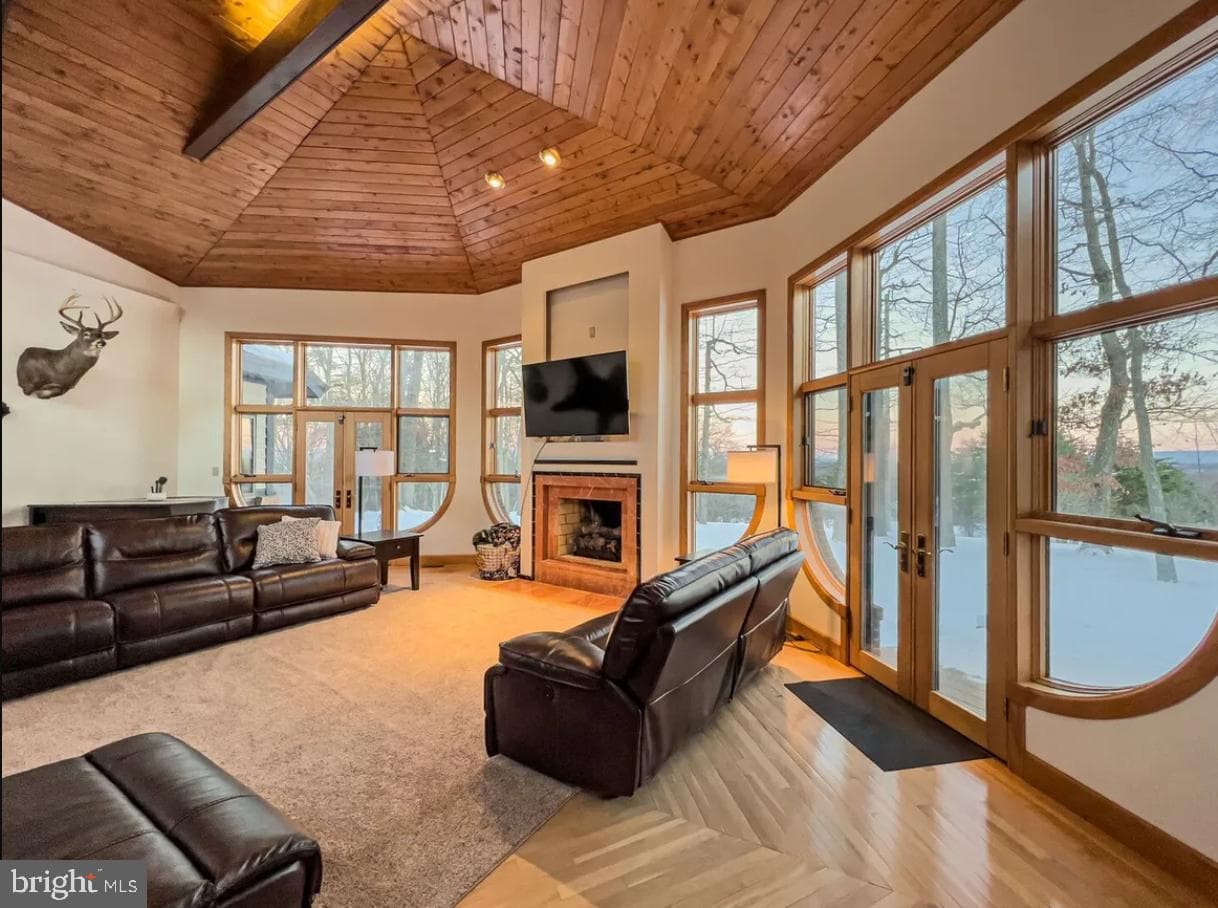 349 Lucas Road photo 10