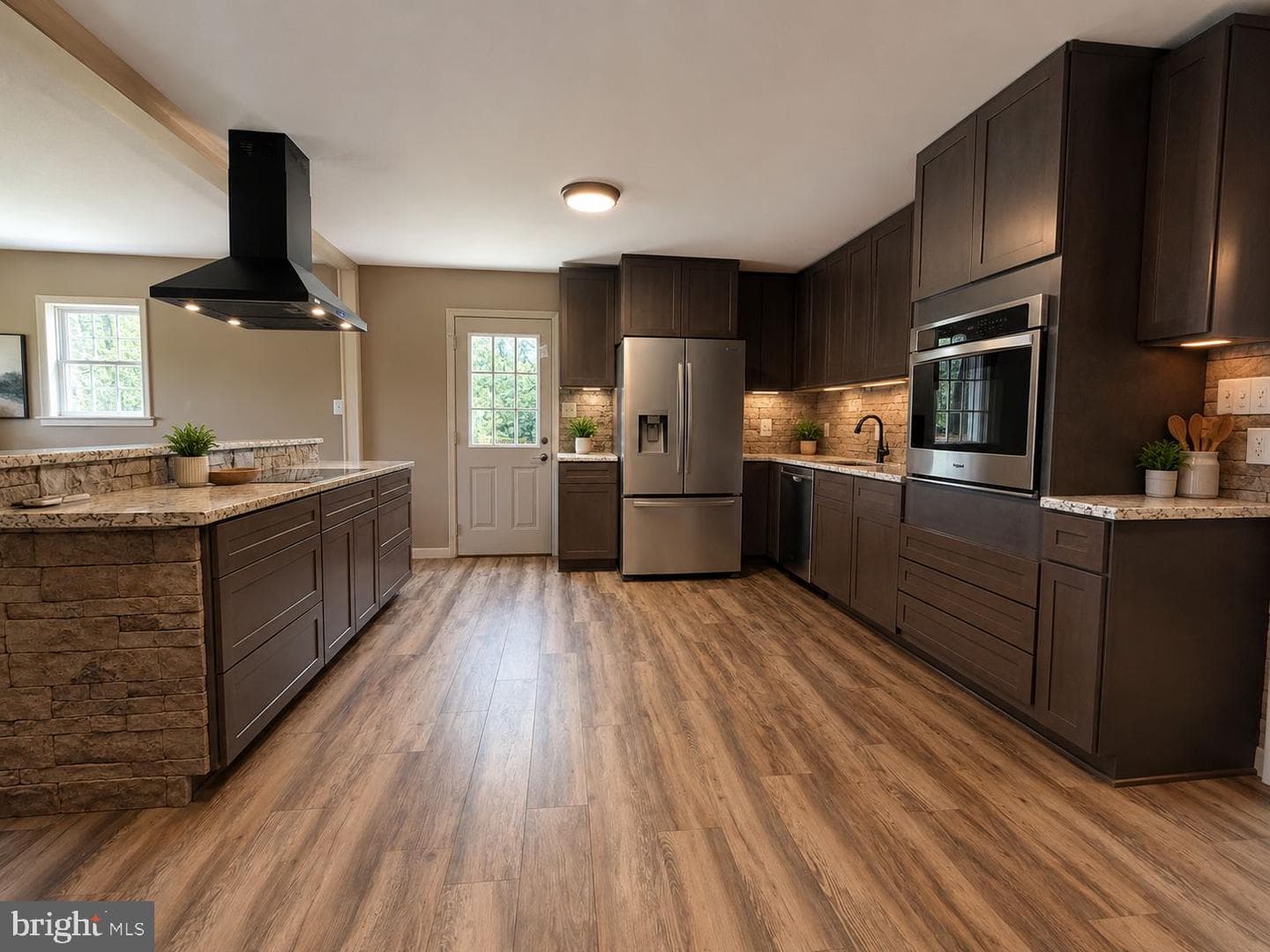 2111 Black Oak photo 13