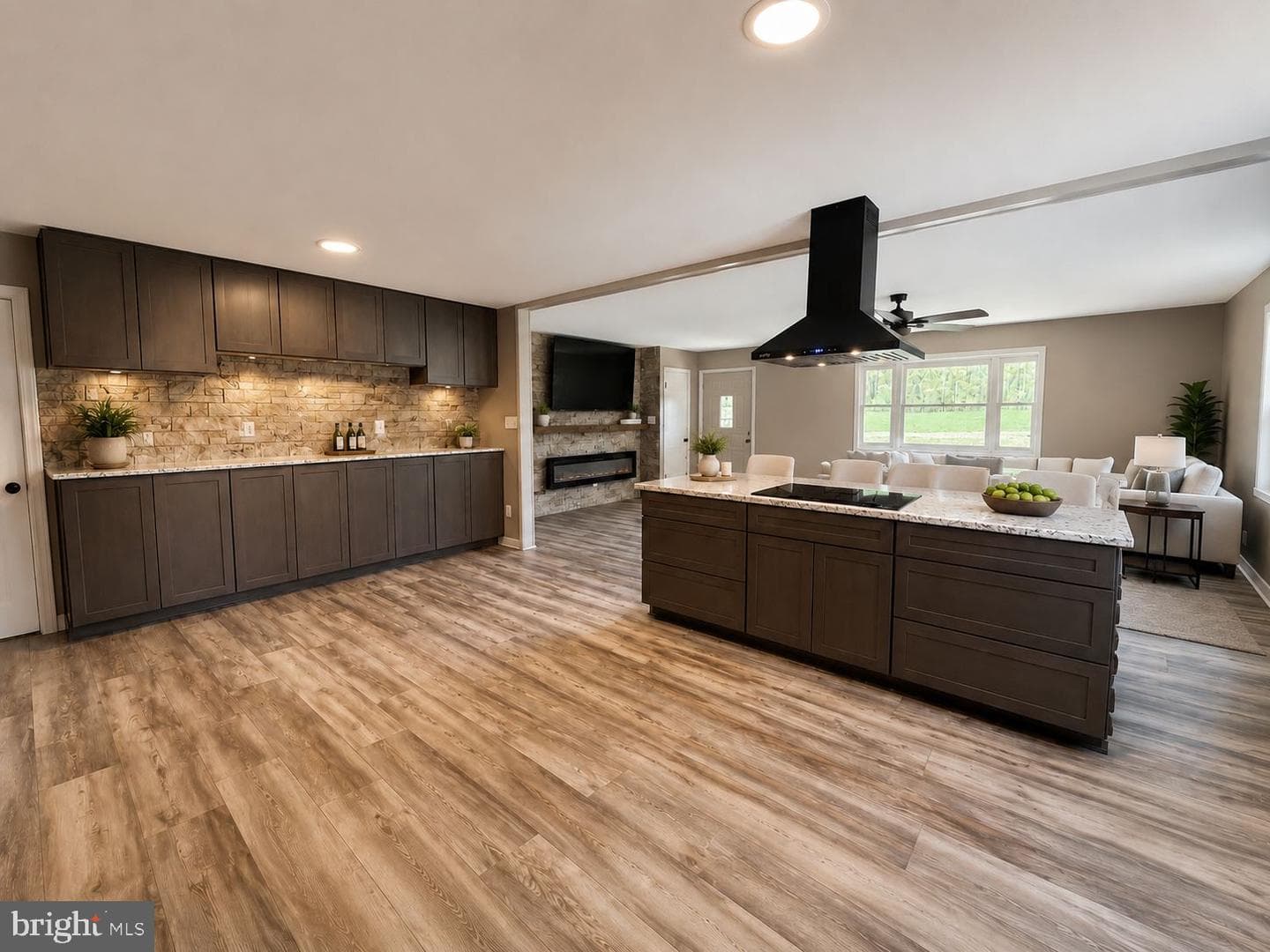 2111 Black Oak photo 14