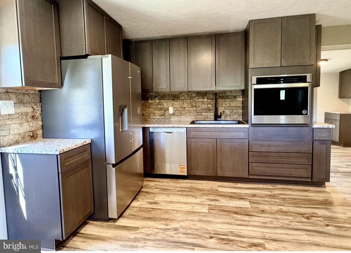 2111 Black Oak photo 15