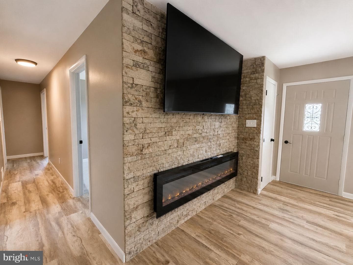 2111 Black Oak photo 24