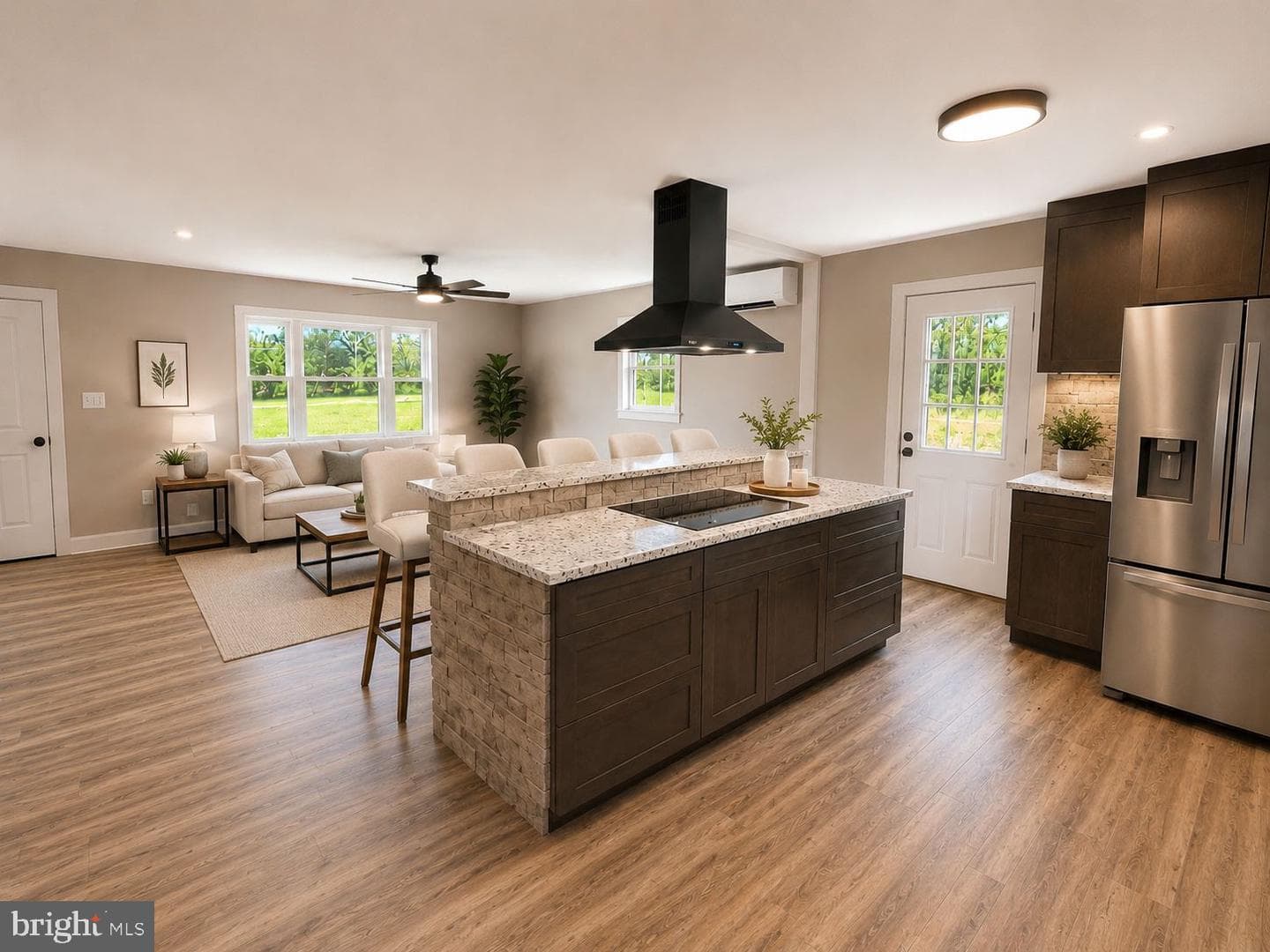2111 Black Oak photo 8