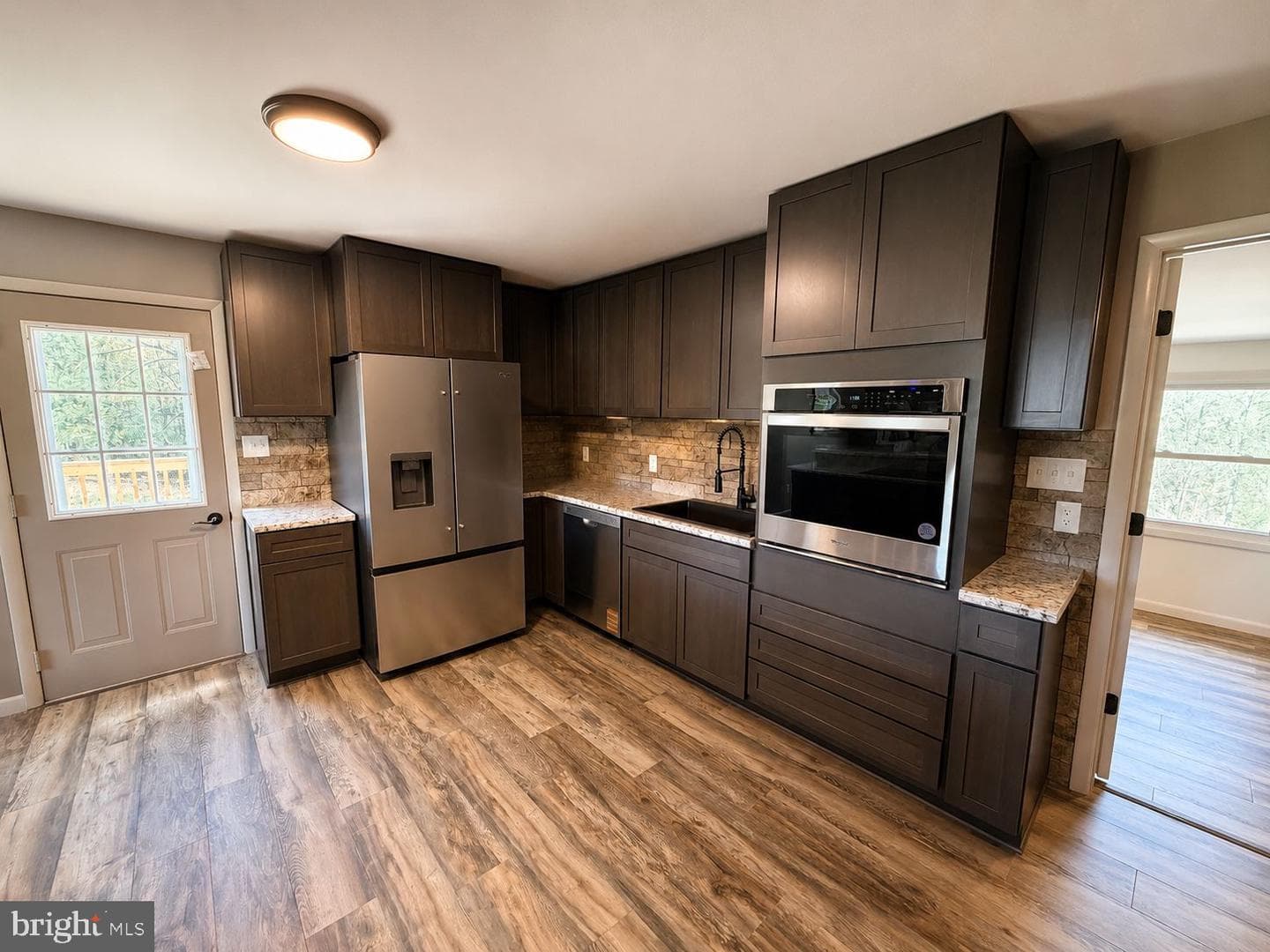 2111 Black Oak photo 9