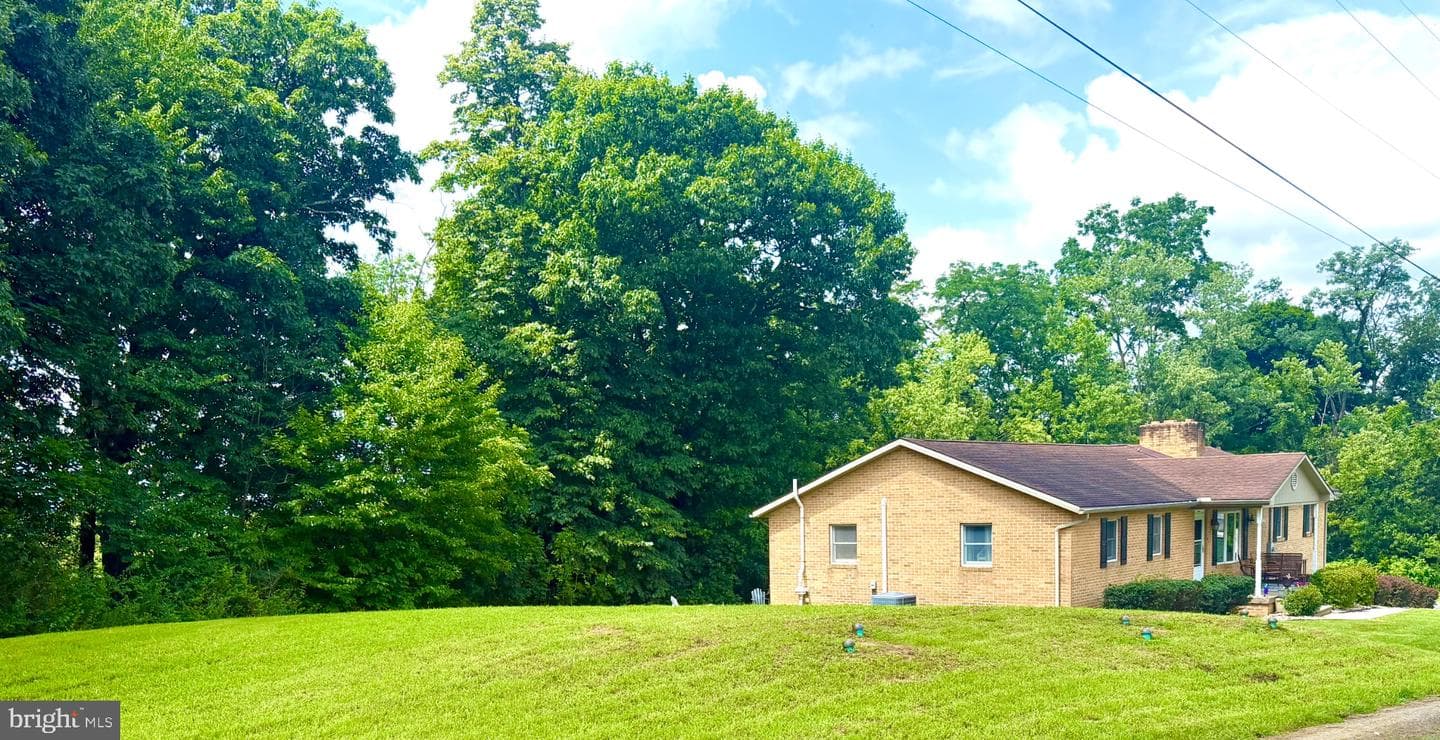 1402 Buchanan Trl Trail photo 16