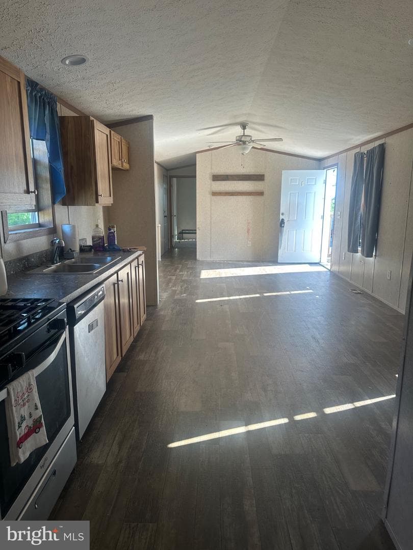 12573 Lincoln Highway photo 9