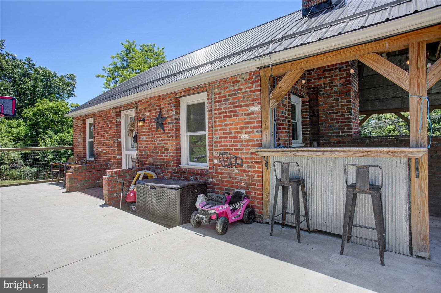 1360 Lincoln Way West photo 35