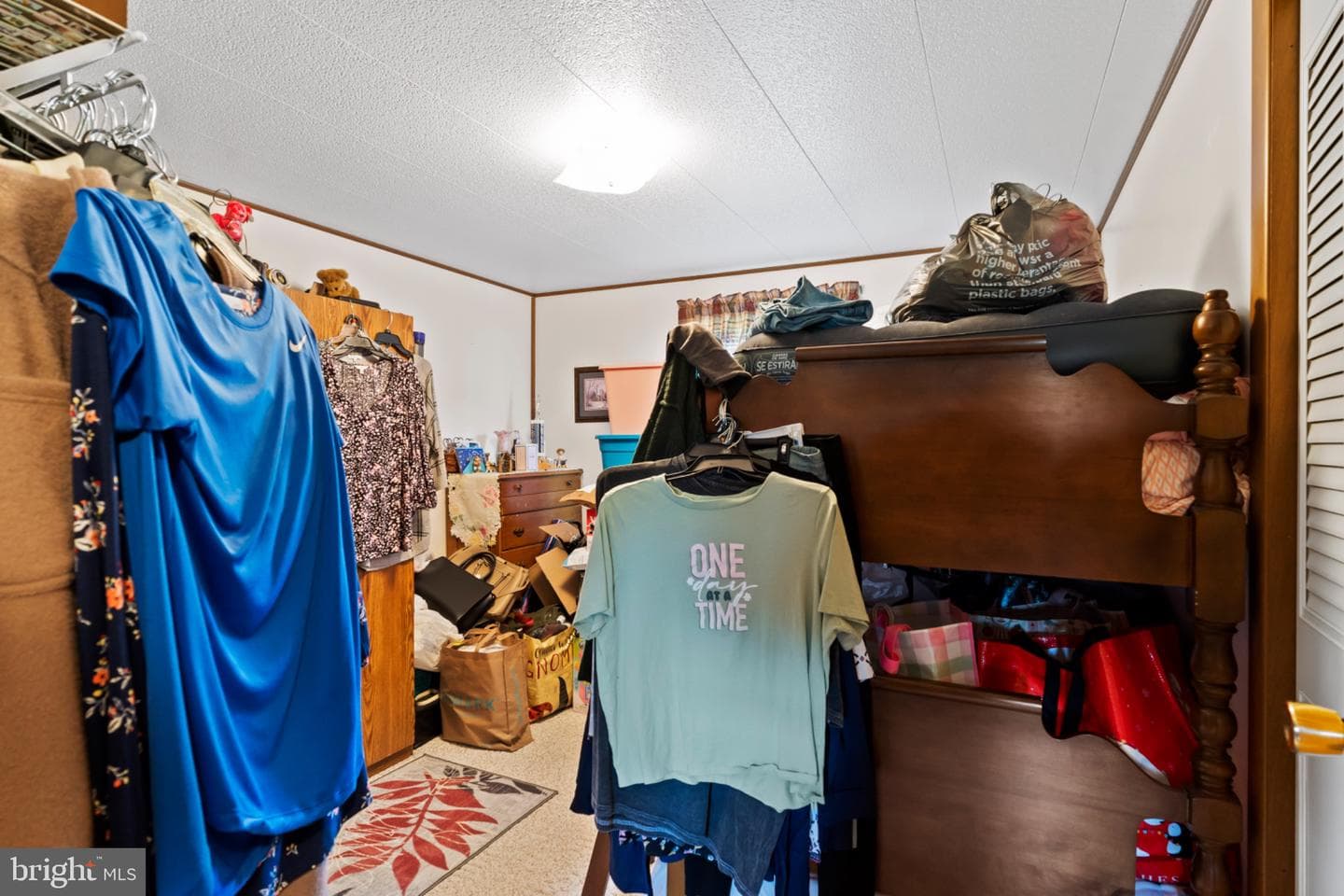 7296 Thompson Road photo 29