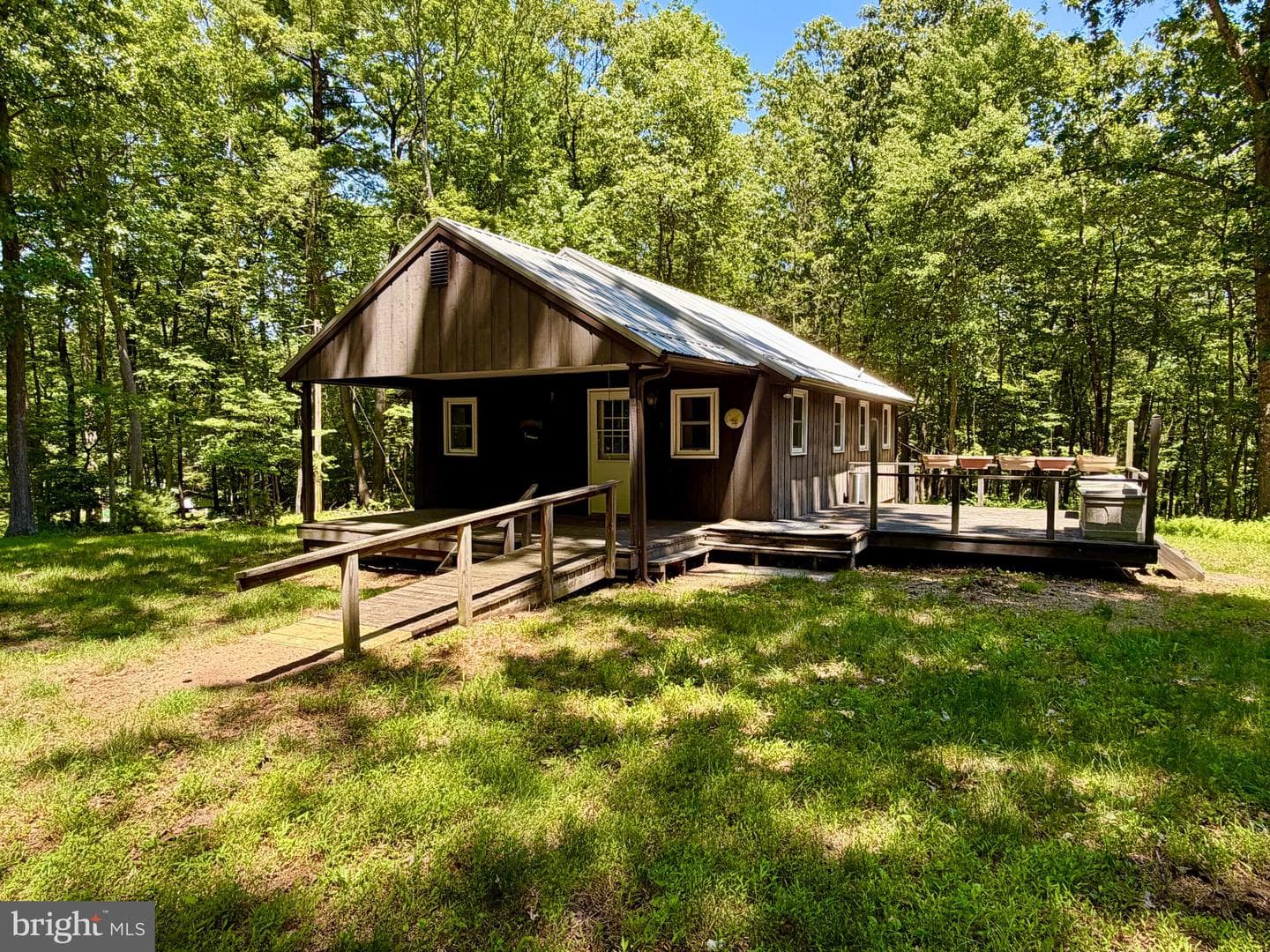 317 Mountainside Road photo 3